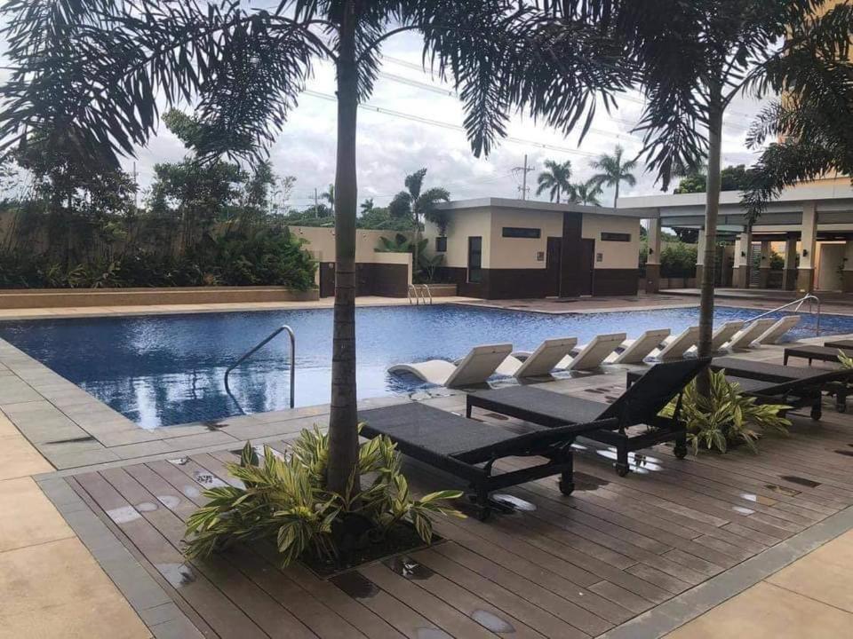 Khentdrick'S Place At Holland Park Southwoods Binan 外观 照片